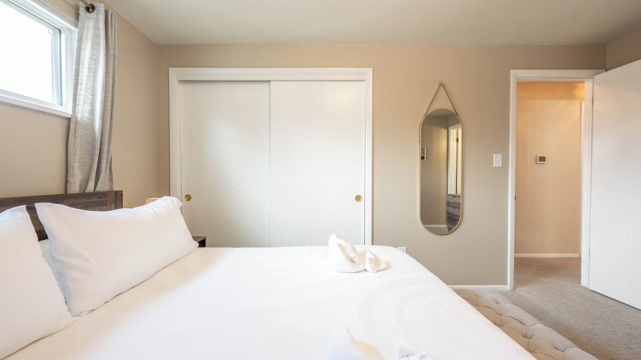 Photo of Bedroom in Applewood West