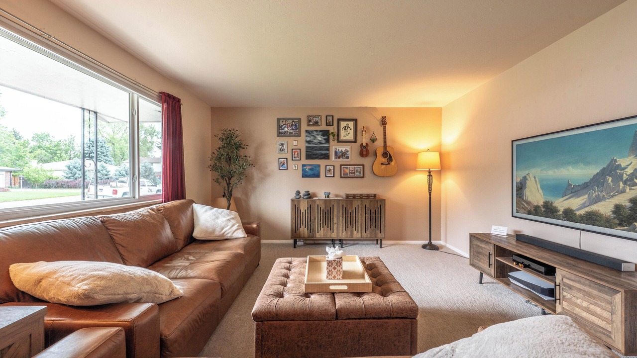 Photo of Livingroom in Applewood West