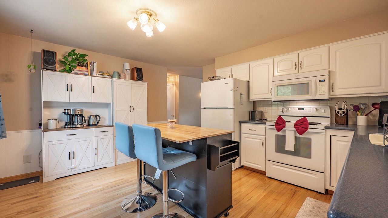 Photo of Kitchen in Applewood West