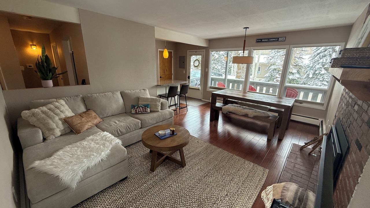 Photo of Livingroom in Vail