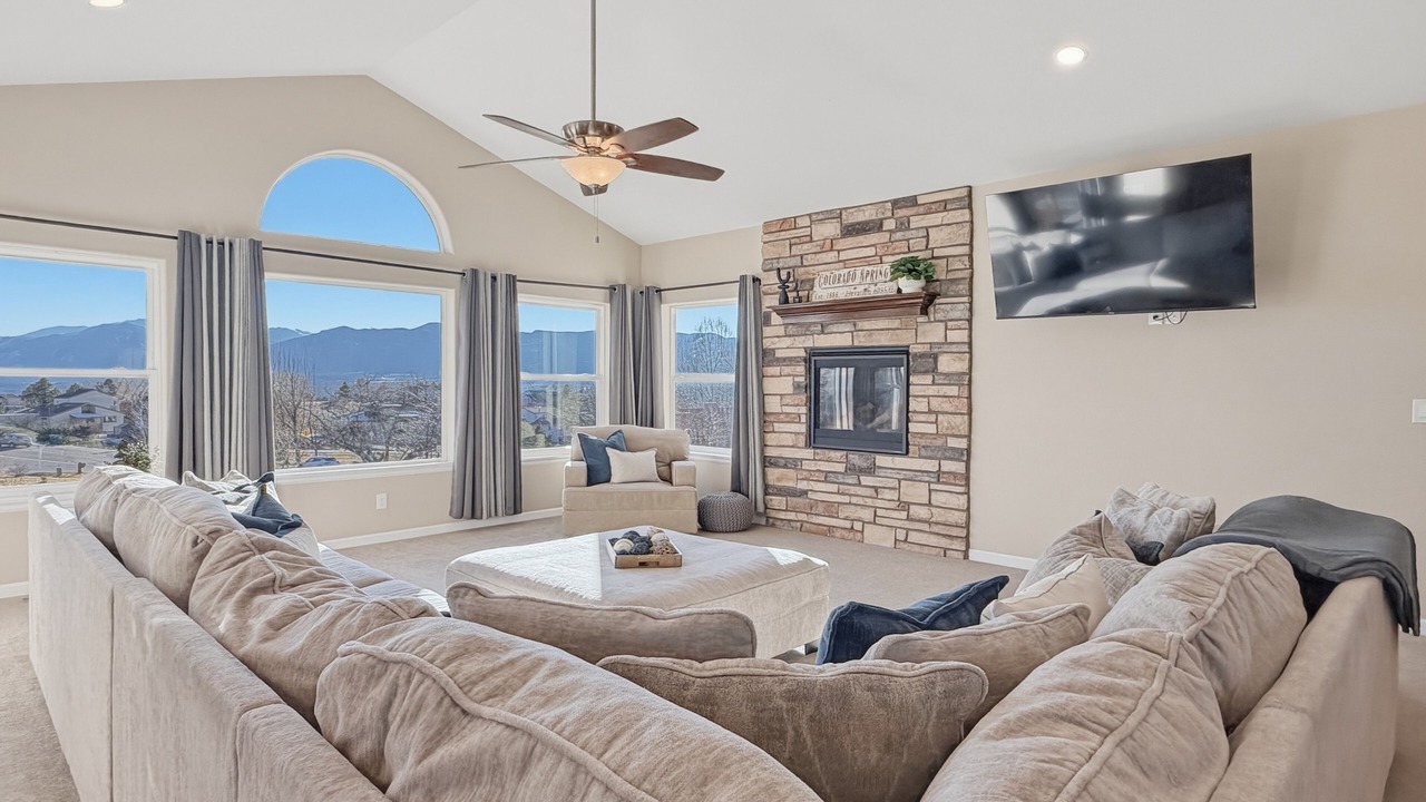 Photo of Bedroom in Gleneagle