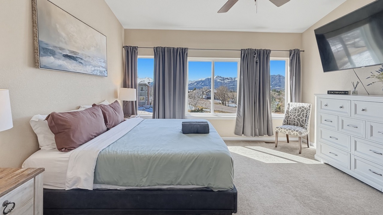 Photo of Bedroom in Gleneagle