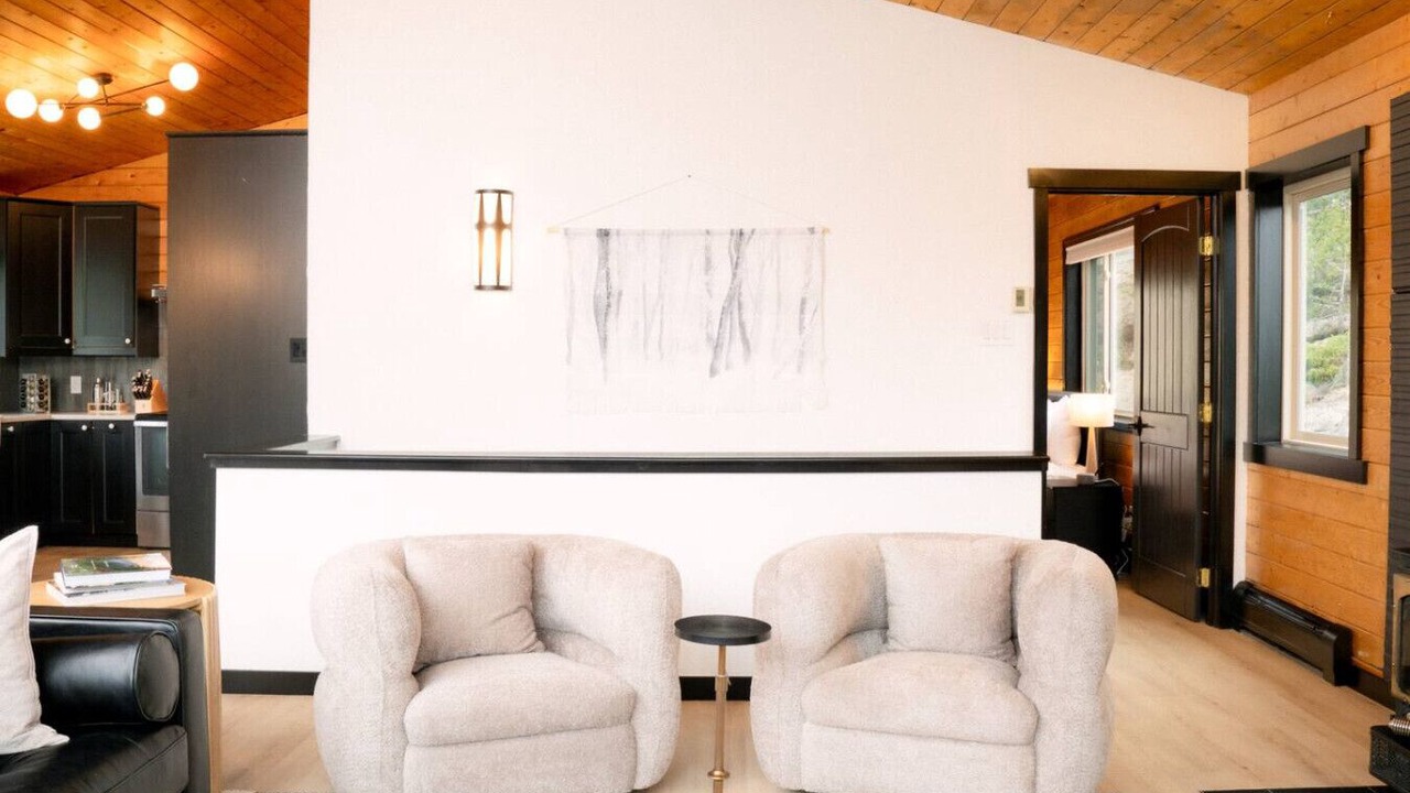Photo of Livingroom in Doubleheader