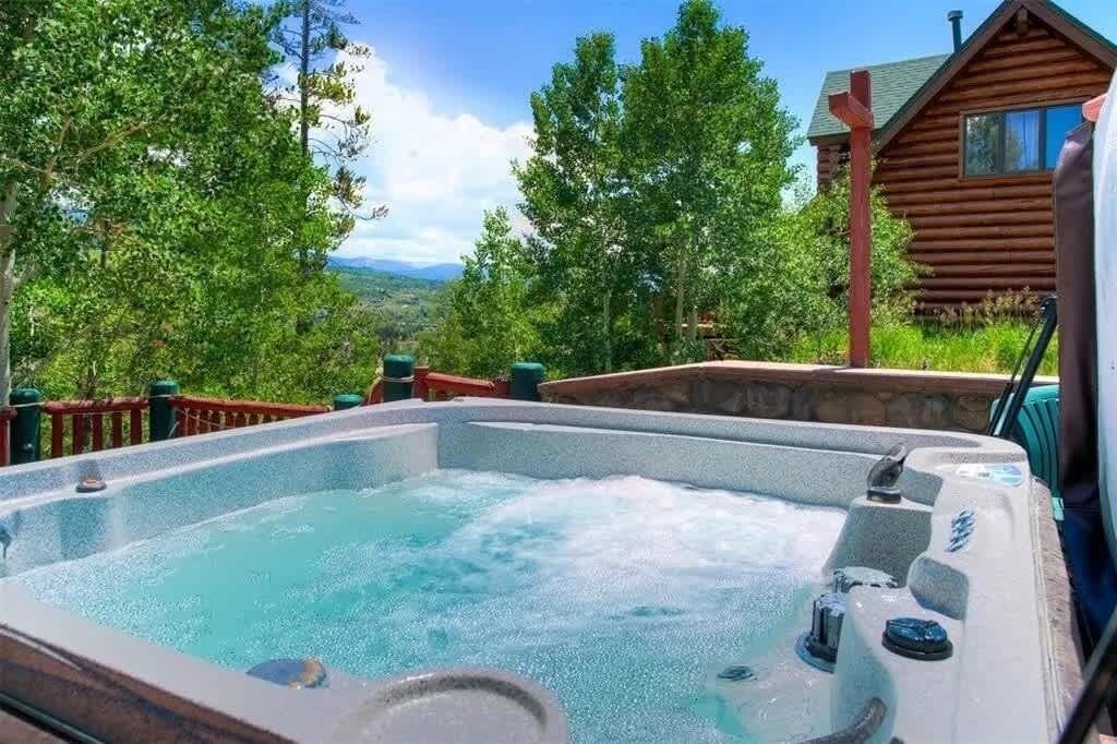Photo of Outdoor in Three Peaks