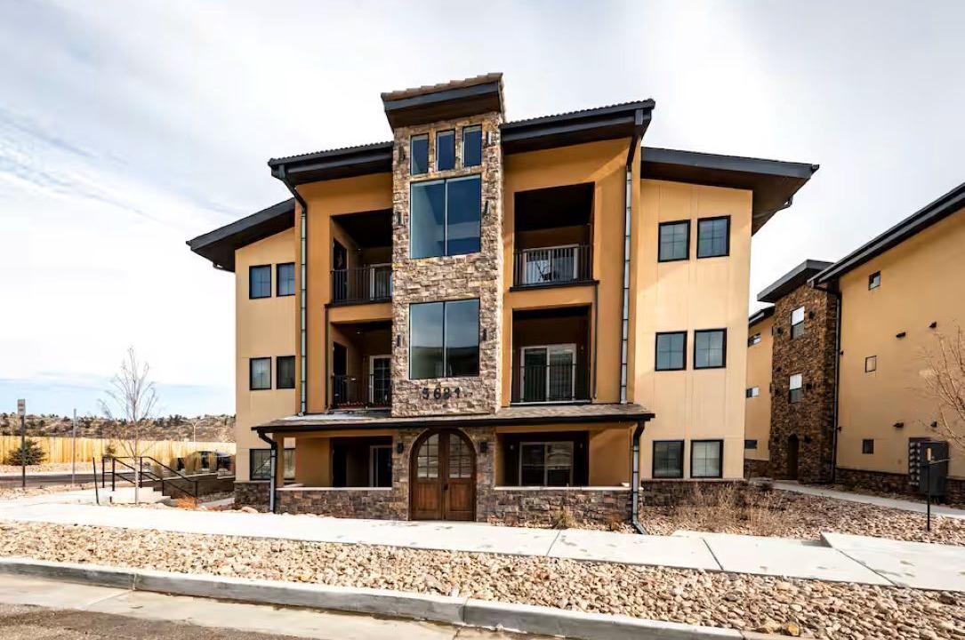 Photo of Outdoor in Mountain Shadows