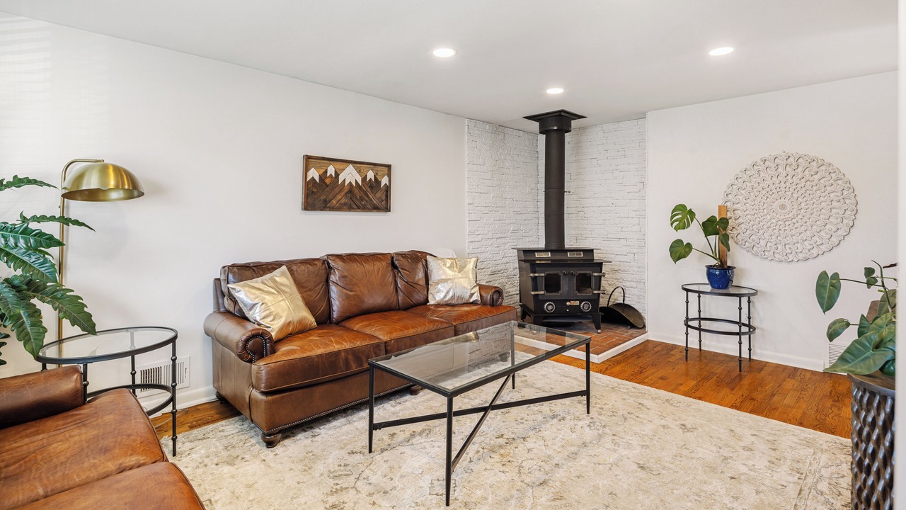 Photo of Livingroom in Virginia Village