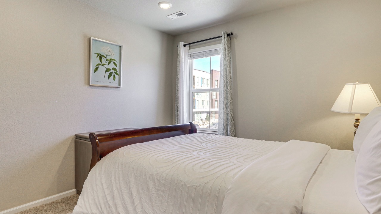 Photo of Bedroom in Aurora