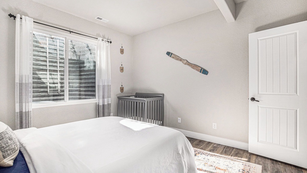 Photo of Bedroom in Gleneagle