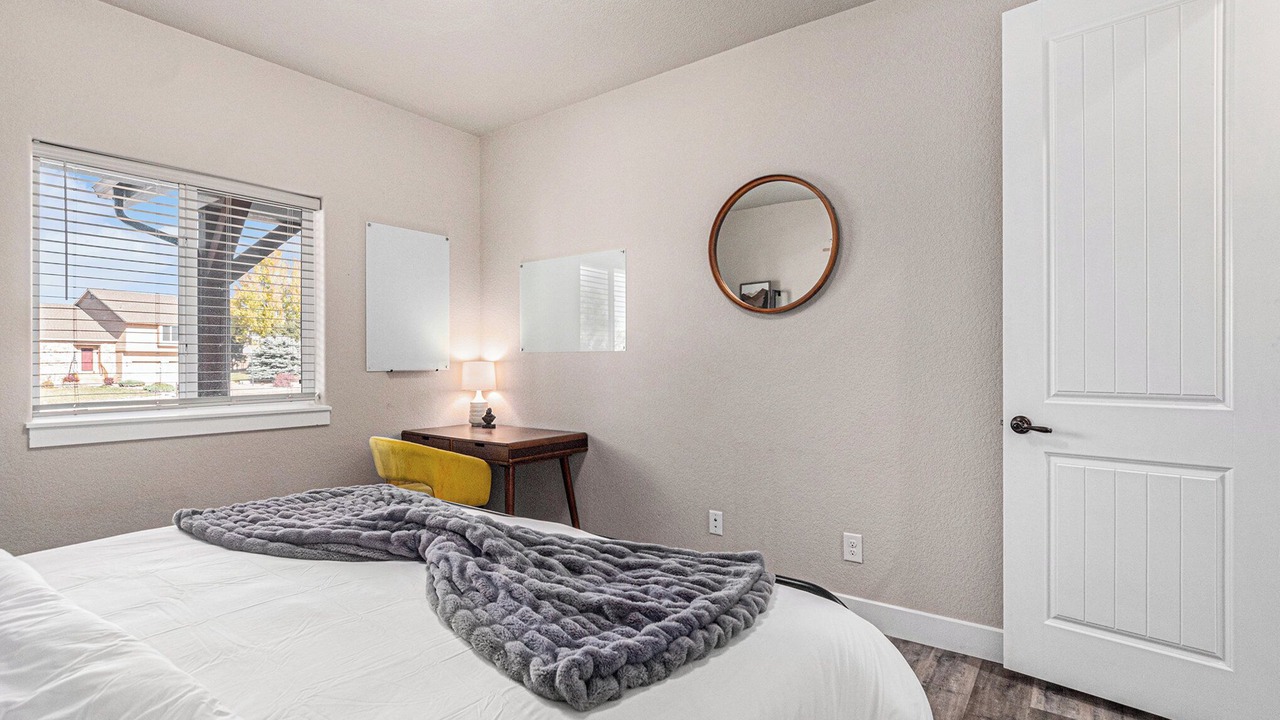 Photo of Bedroom in Gleneagle