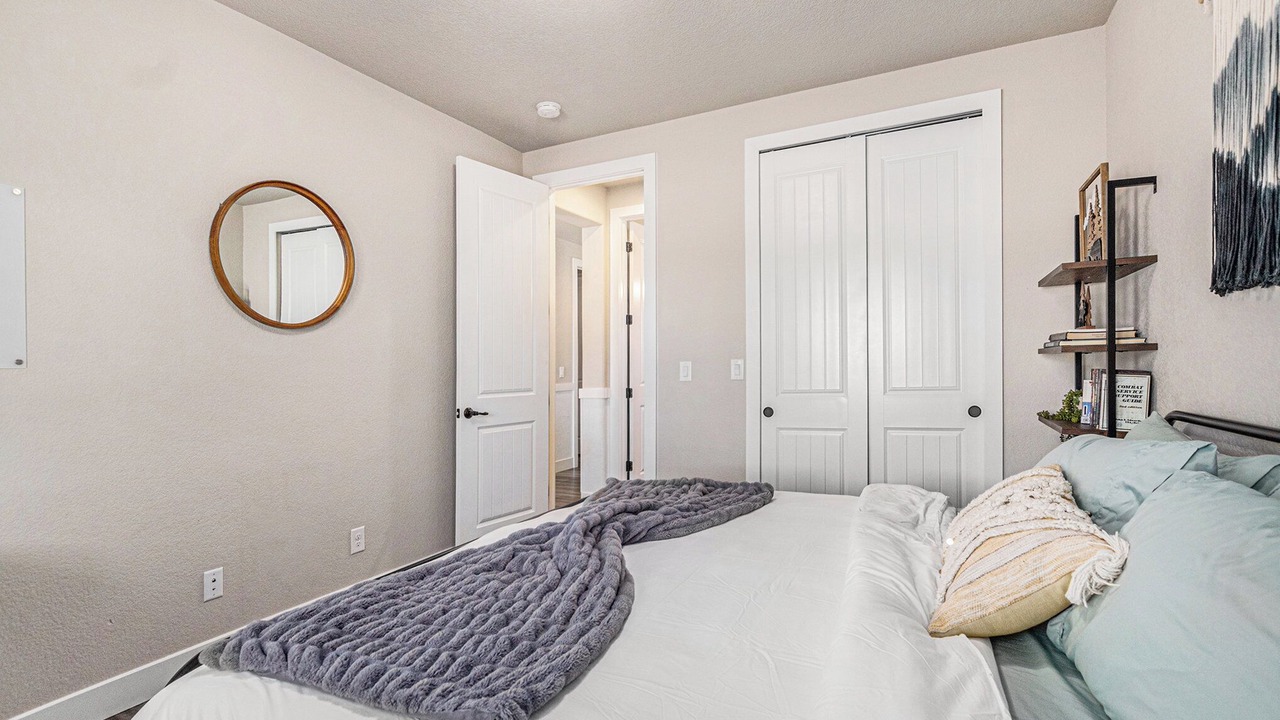 Photo of Bedroom in Gleneagle