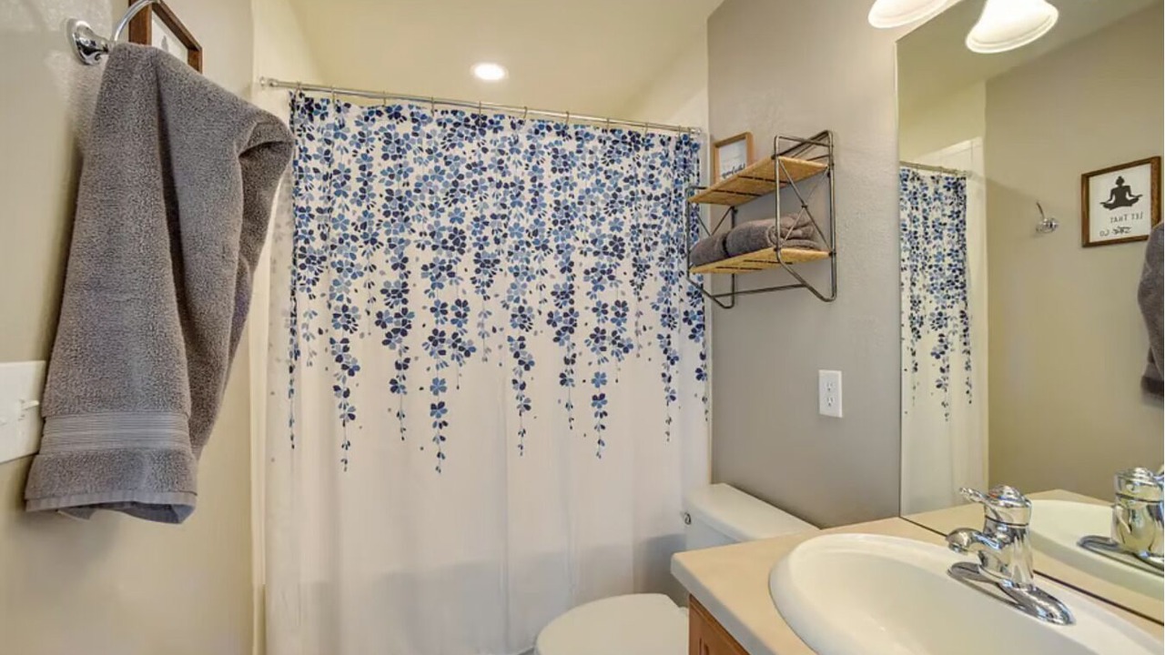 Photo of Bathroom in Monument