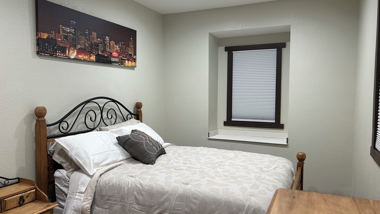 Photo of Bedroom in Scenic Heights