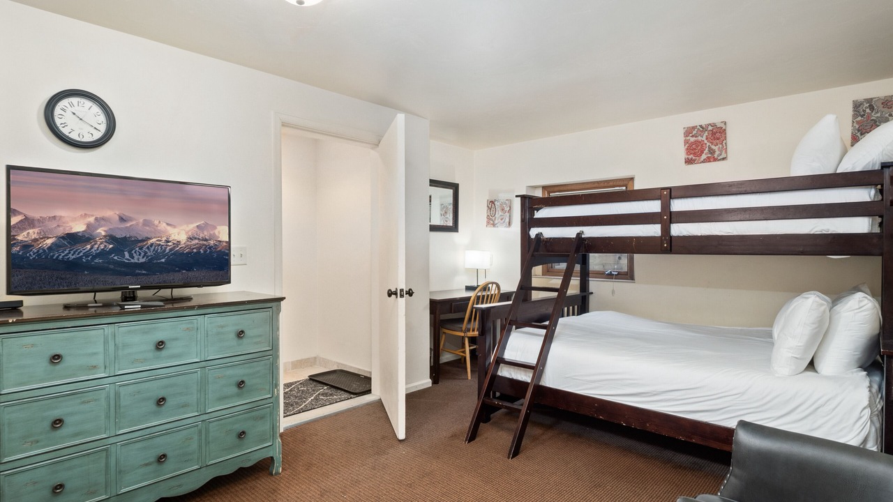 Photo of Bedroom in Historic District