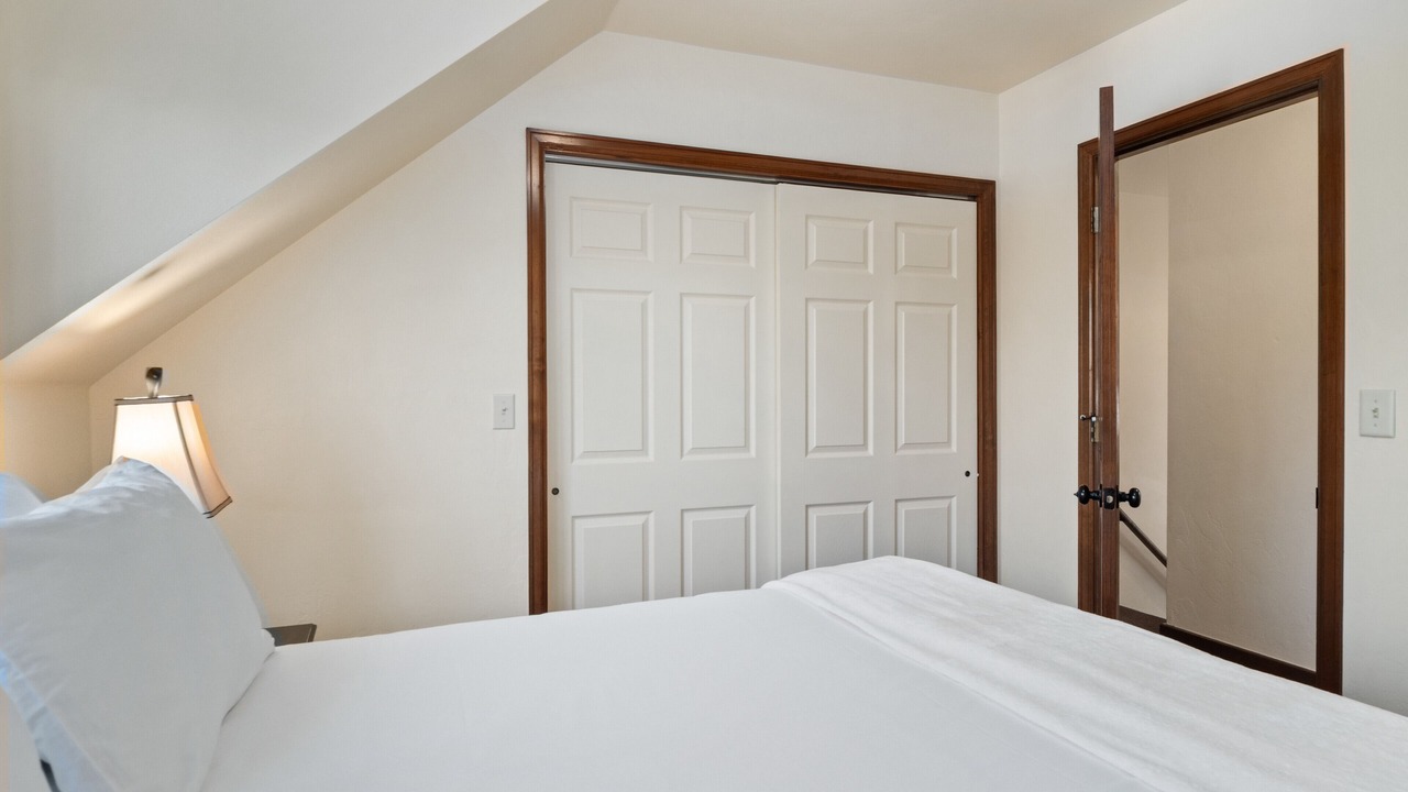 Photo of Bedroom in Historic District