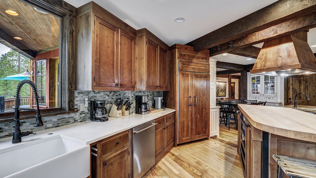 Photo of Kitchen in Peak 8