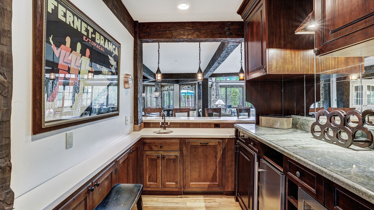 Photo of Kitchen in Peak 8