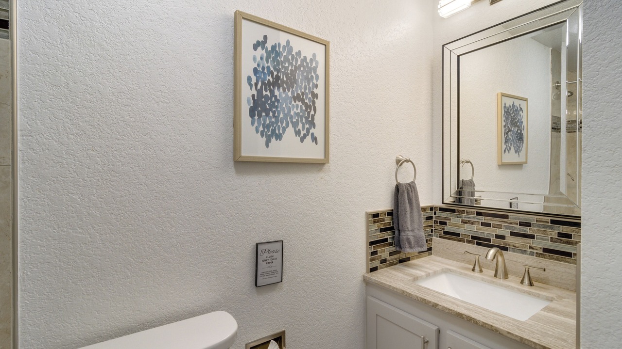 Photo of Bathroom in Lamar Heights Area