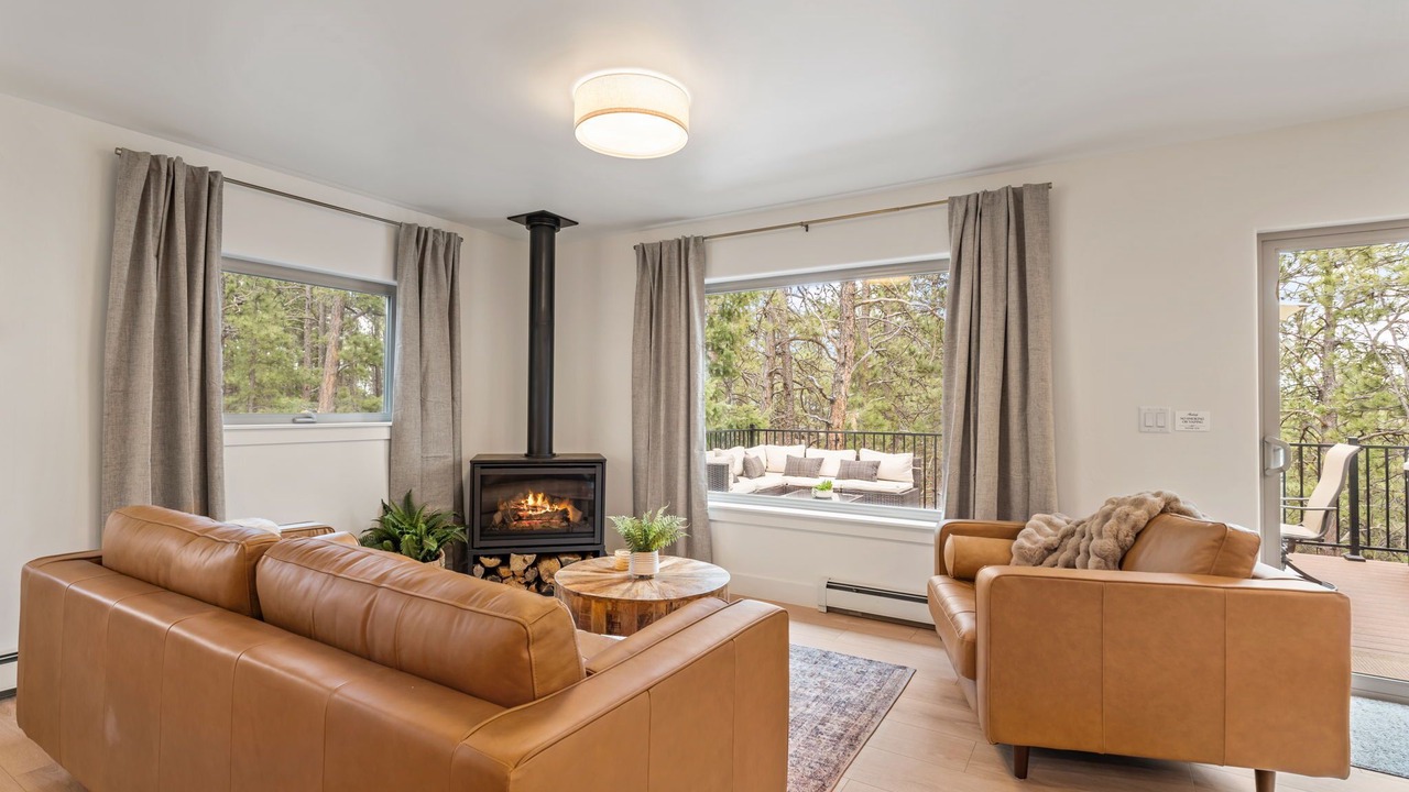 Photo of Livingroom in Monument