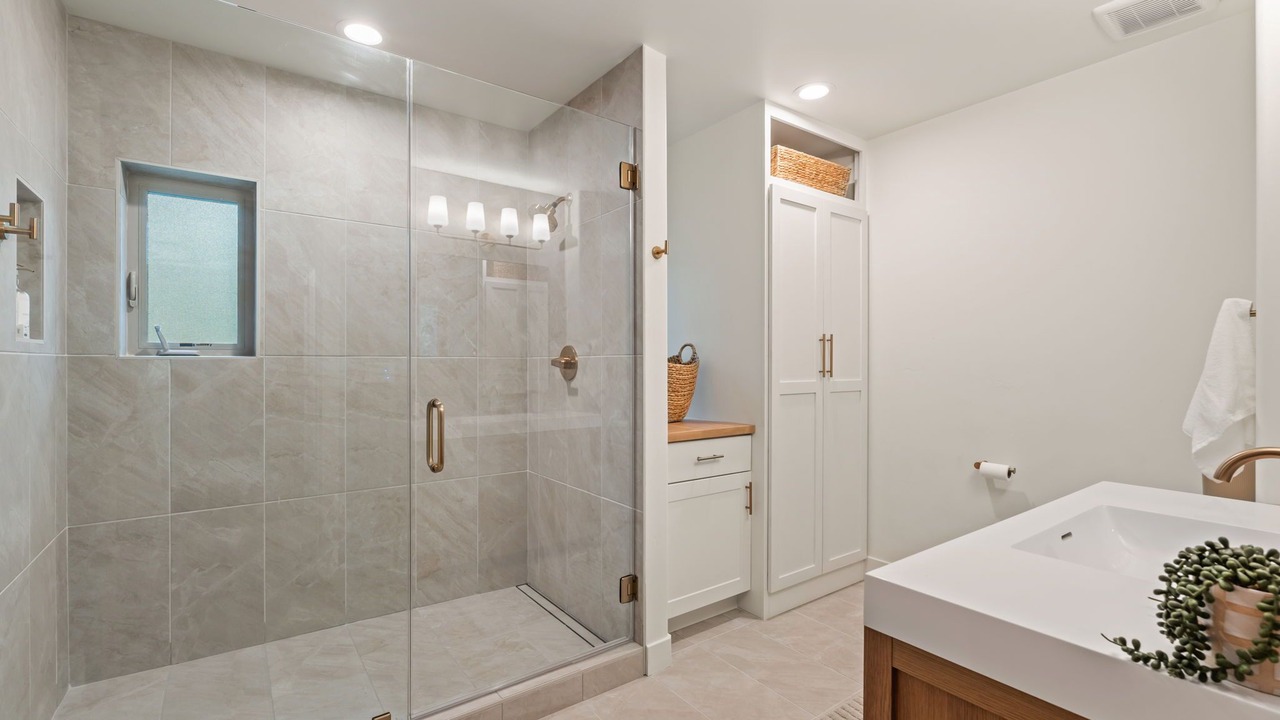 Photo of Bathroom in Monument
