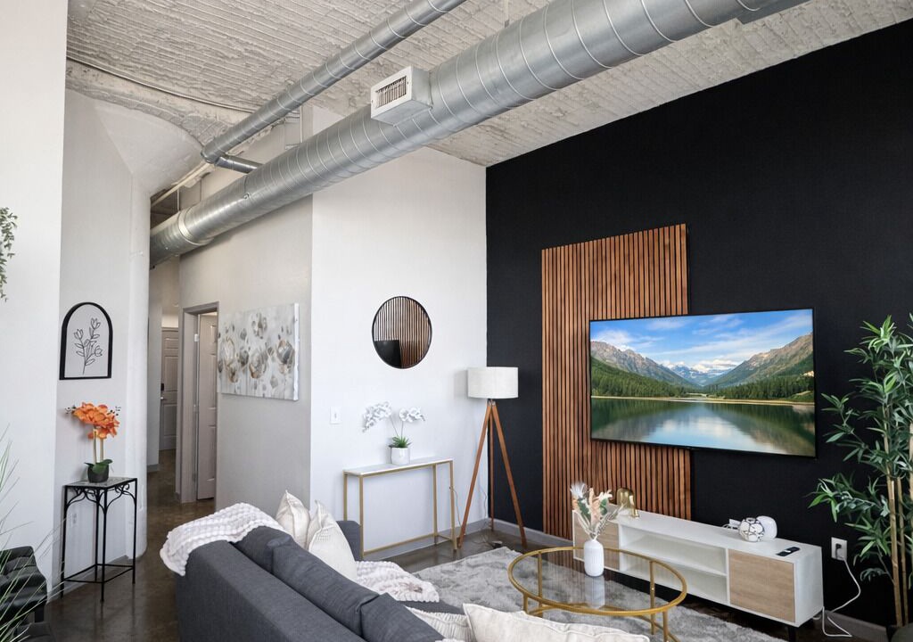 Photo of Livingroom in River Market