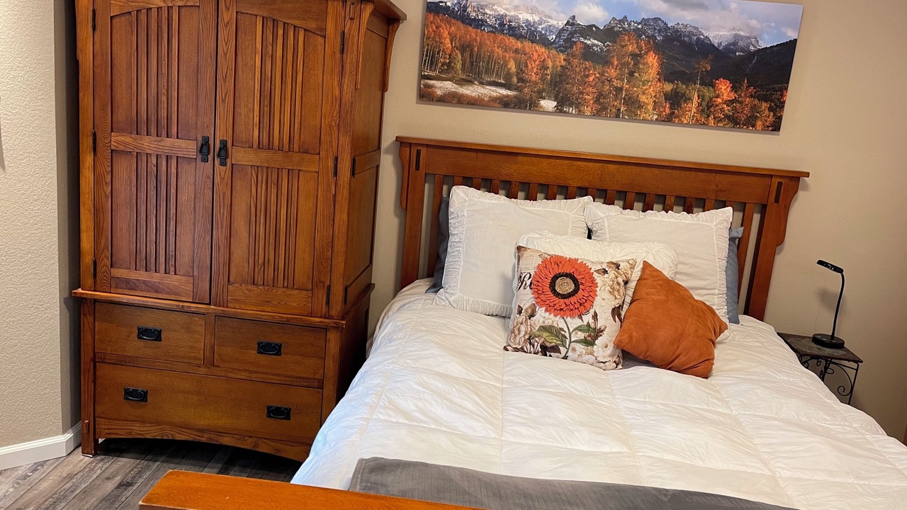 Photo of Bedroom in Highland Lakes