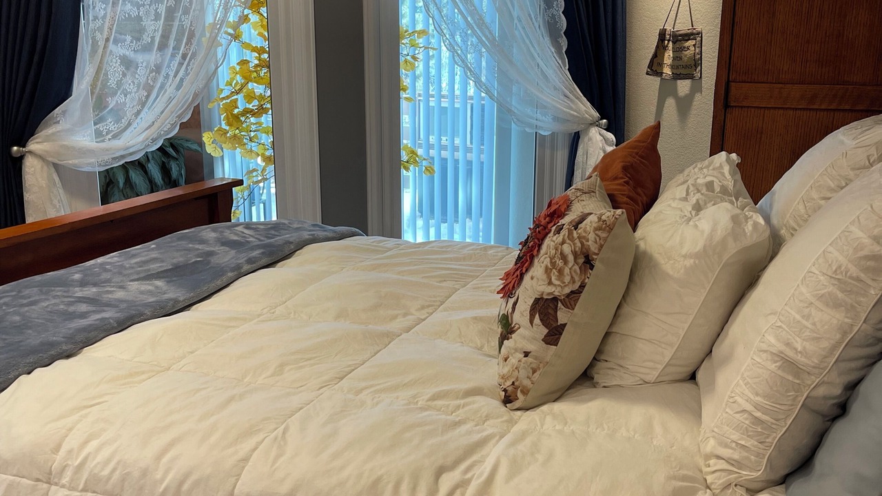 Photo of Bedroom in Highland Lakes