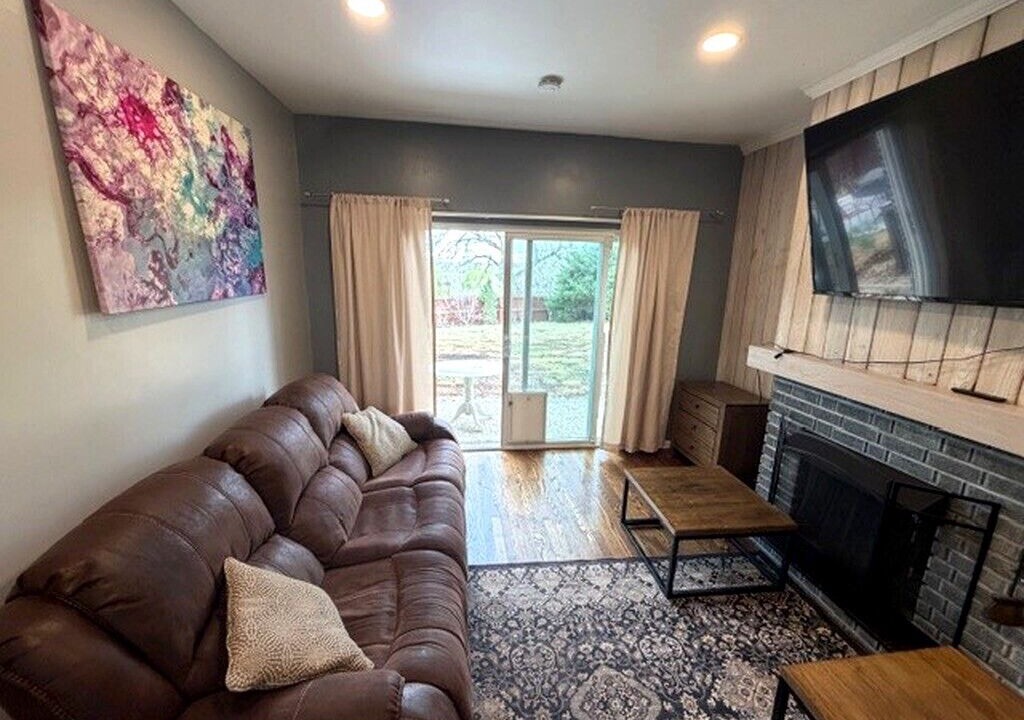 Photo of Livingroom in Arvada Plaza Area