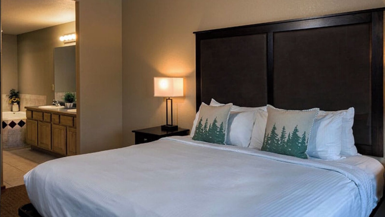 Photo of Bedroom in Four O'Clock