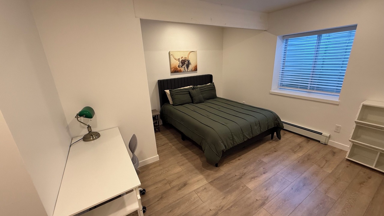 Photo of Bedroom in Gleneagle
