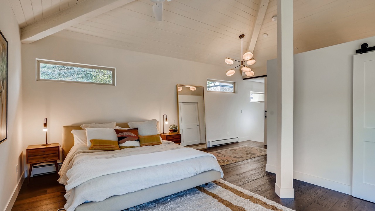 Photo of Bedroom in Highland Park