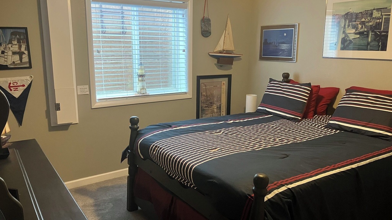Photo of Bedroom in Keewayden
