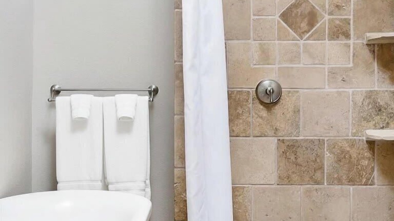 Photo of Bathroom in Whittier