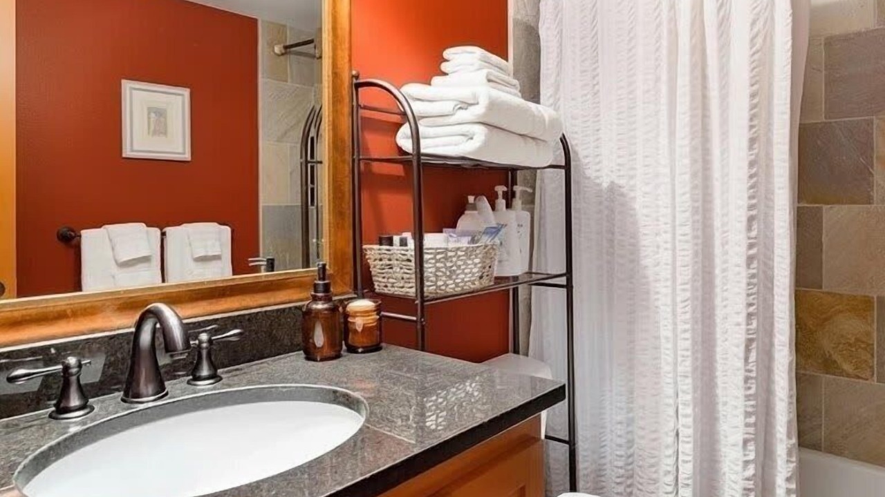 Photo of Bathroom in Whittier