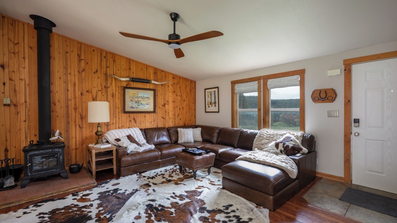 Photo of Livingroom in San Juan River Village