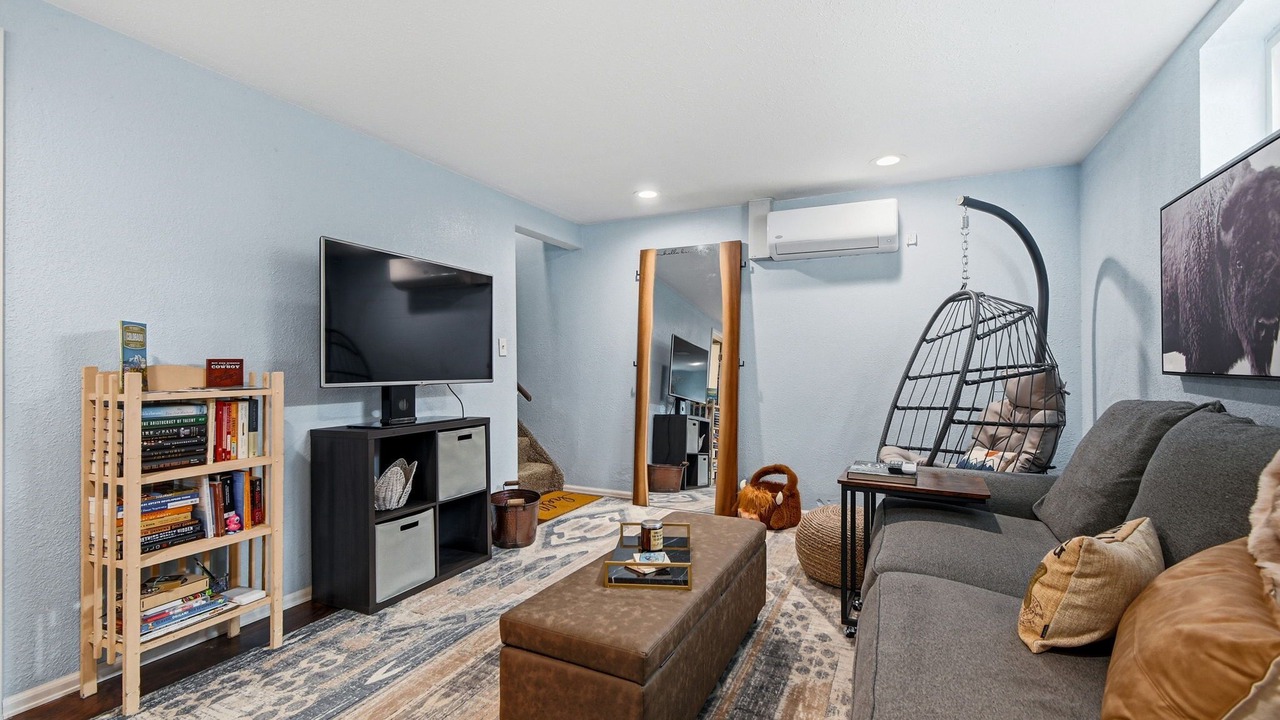 Photo of Livingroom in Lakewood