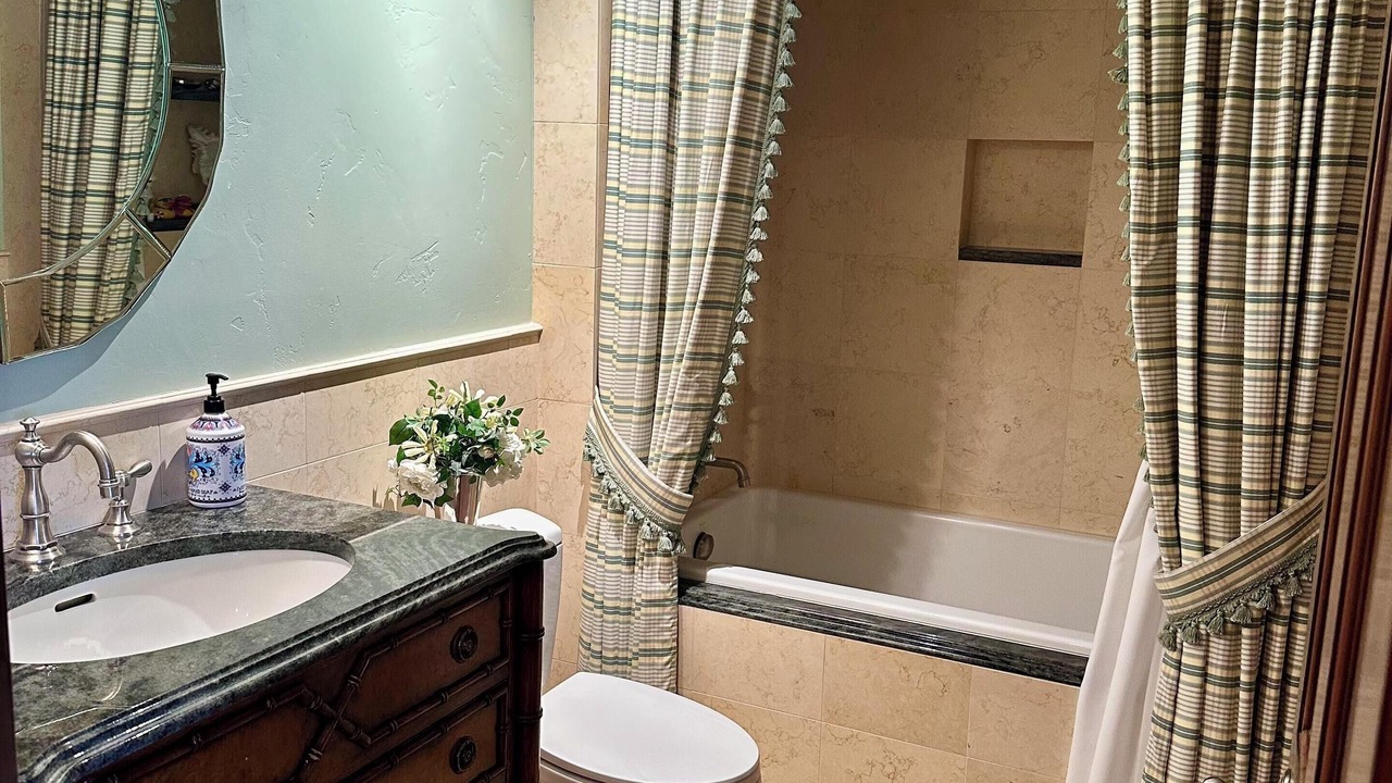 Photo of Bathroom in Cordillera