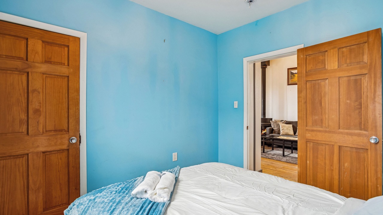 Photo of Bedroom in Lincoln Park