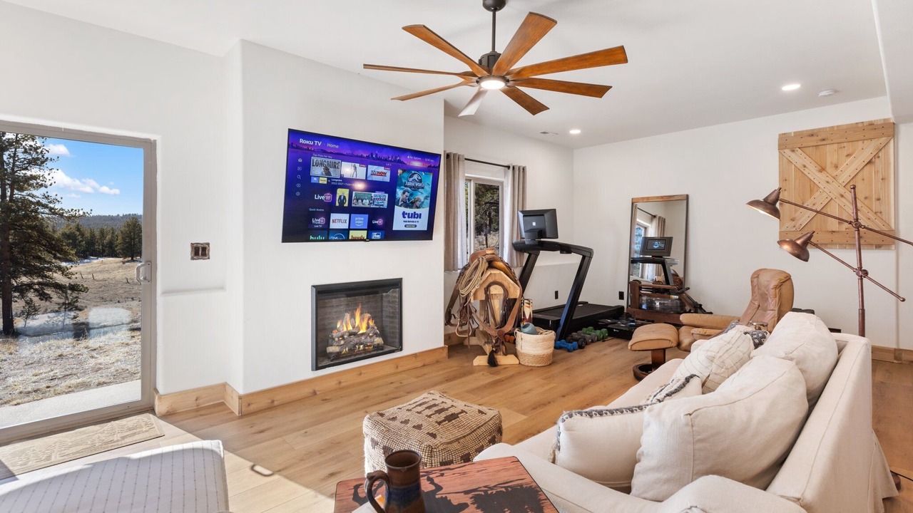Photo of Livingroom in Lake George