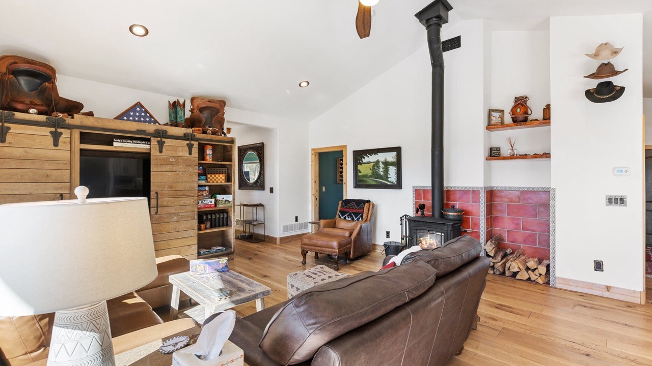 Photo of Livingroom in Lake George
