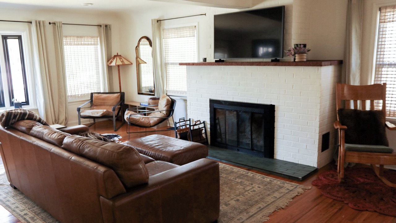 Photo of Livingroom in Central Colorado Springs