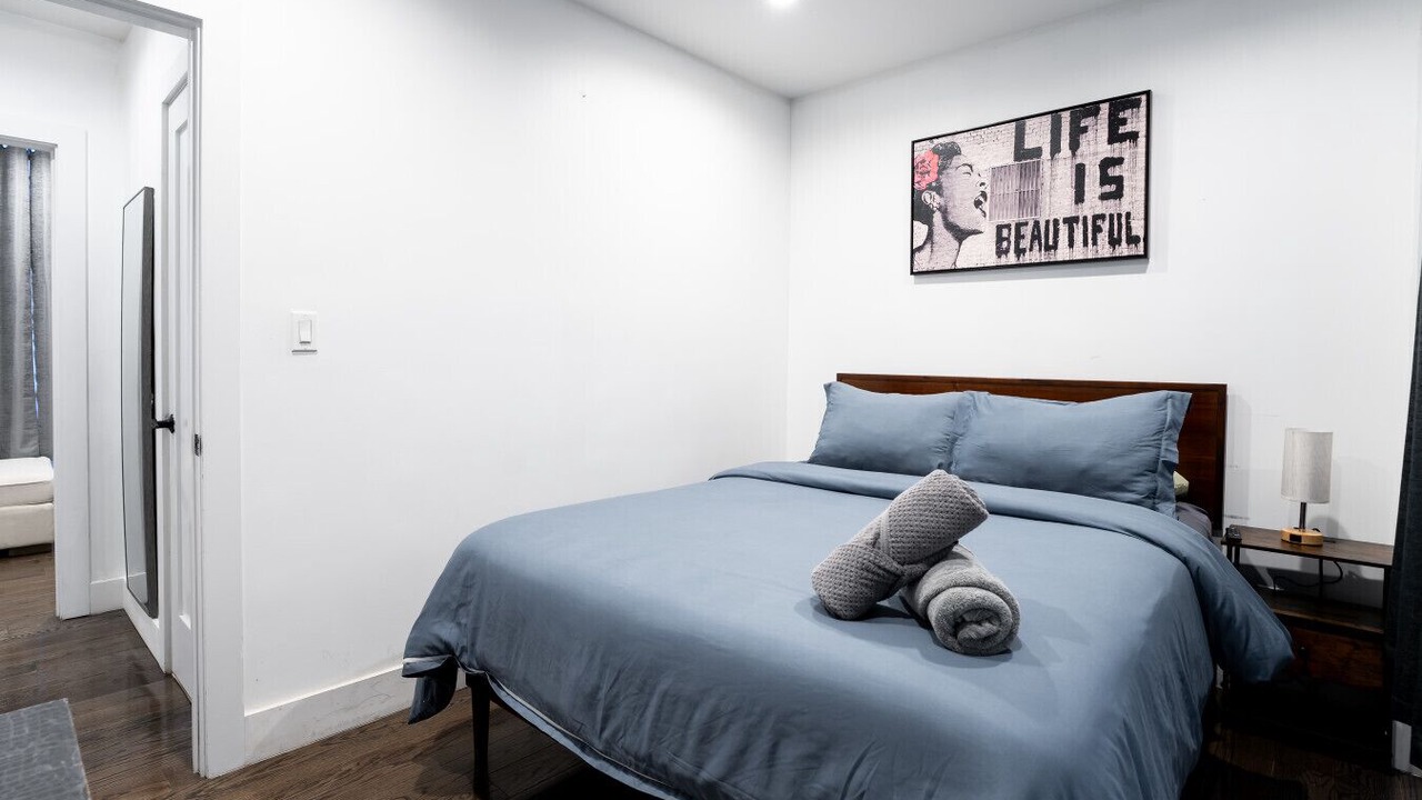 Photo of Bedroom in Hudson Square