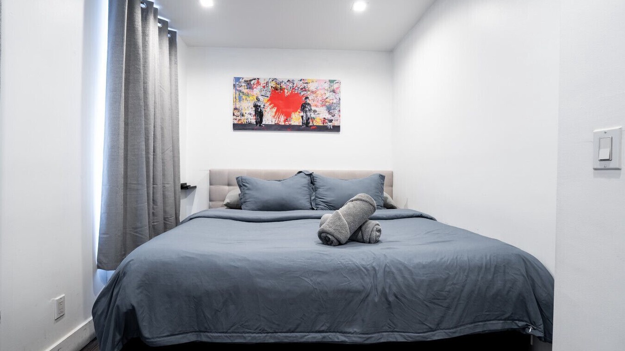 Photo of Bedroom in Hudson Square
