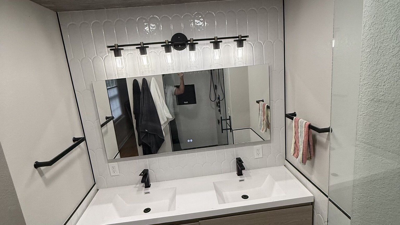 Photo of Bathroom in Broadmoor