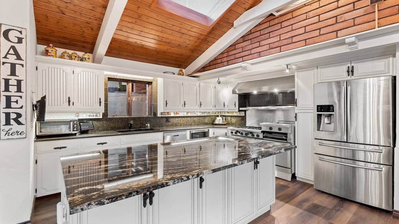 Photo of Kitchen in Golden