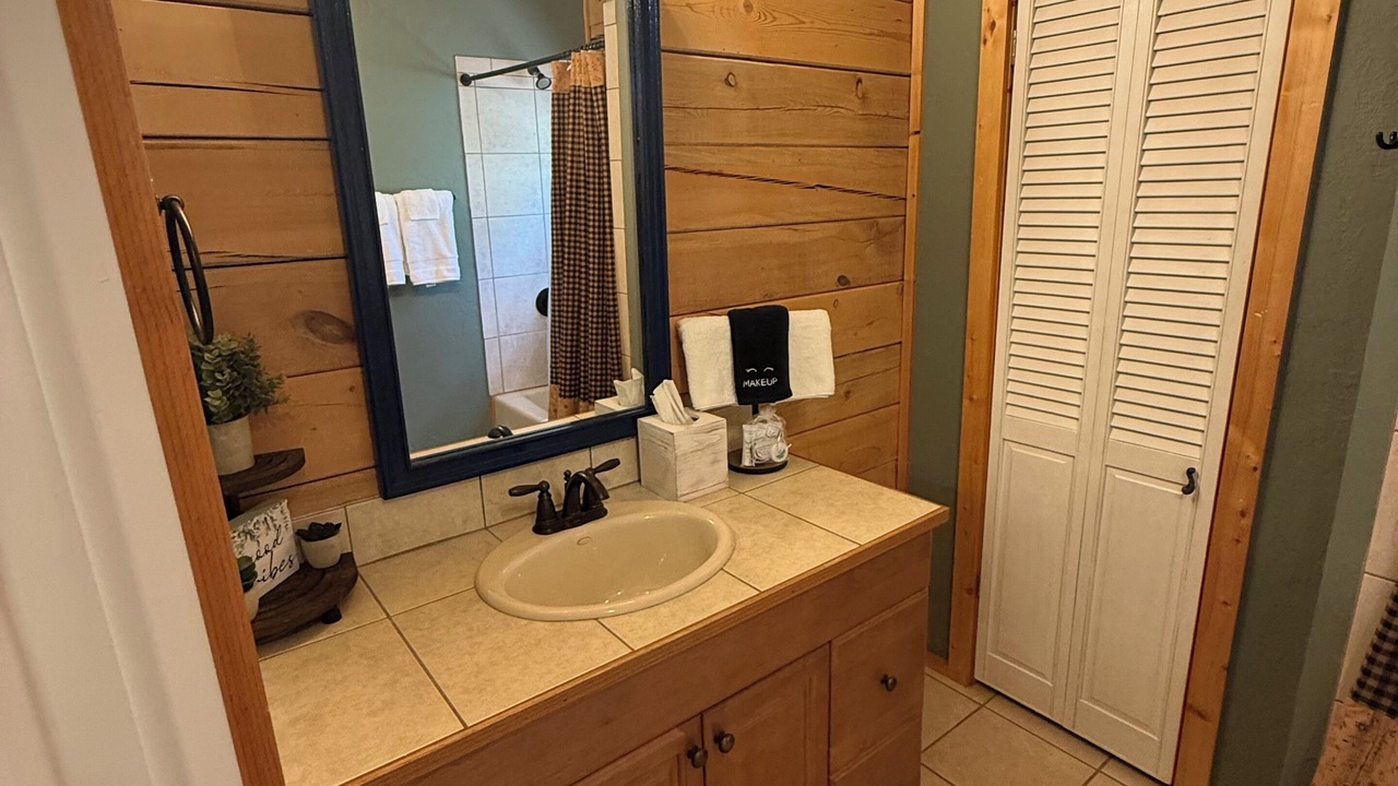 Photo of Bathroom in Los Ojos