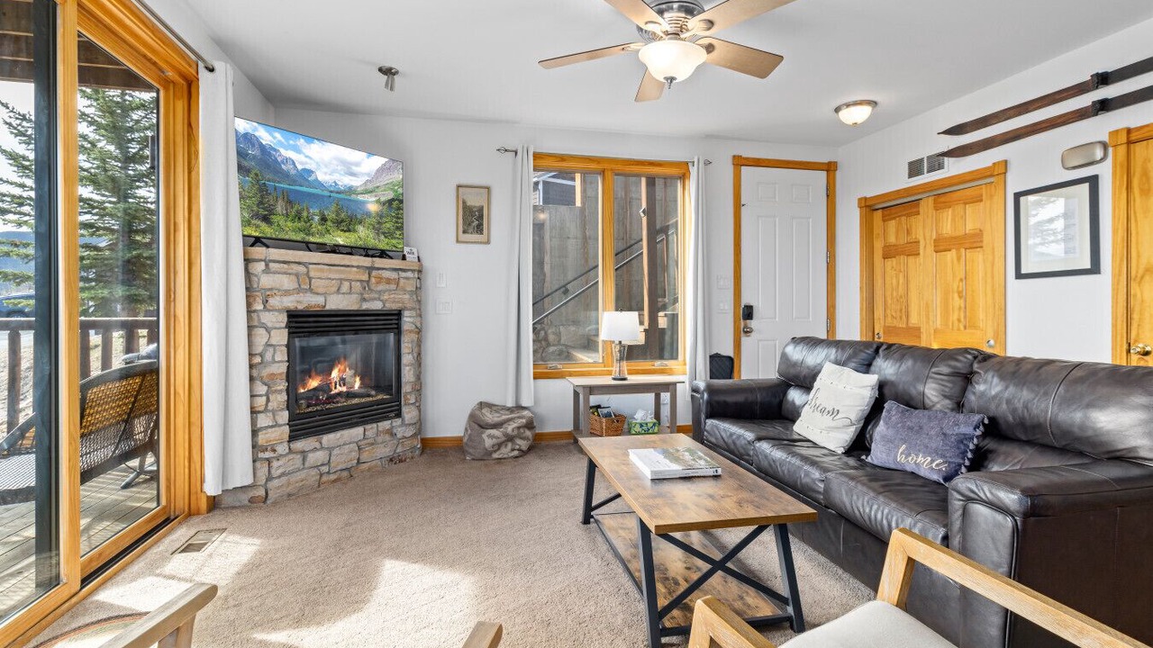 Photo of Livingroom in Estes Park