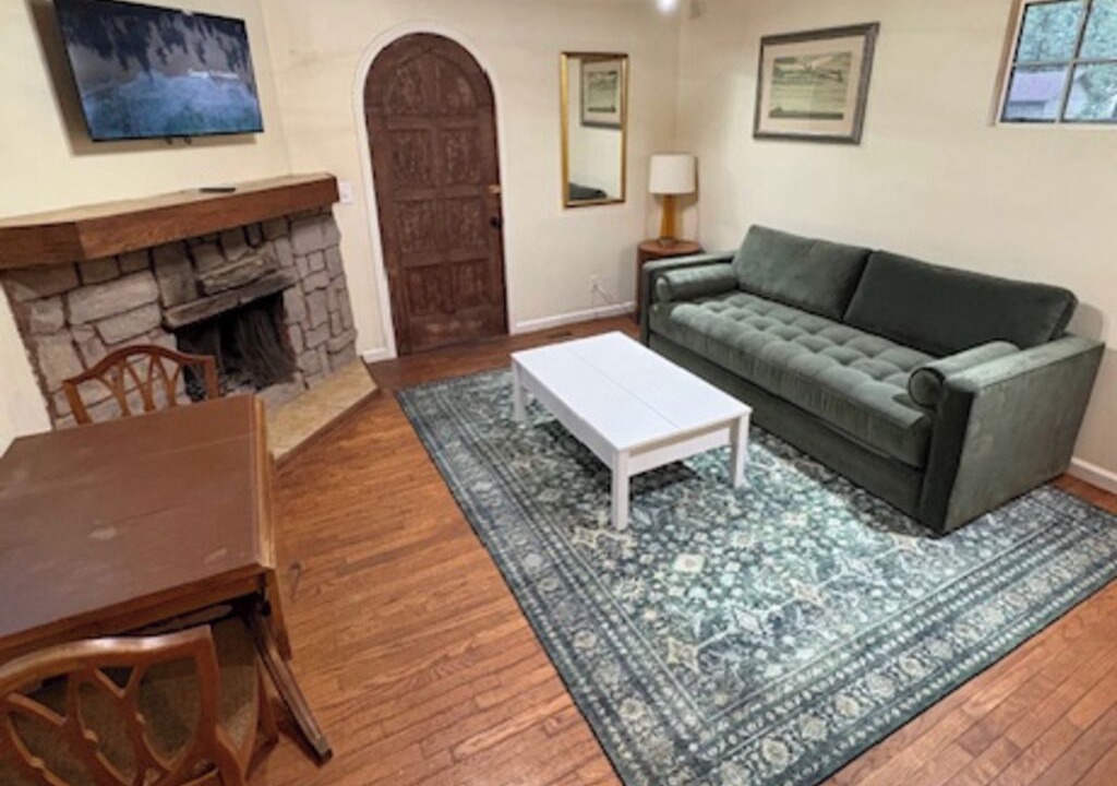 Photo of Livingroom in Tahoe Island