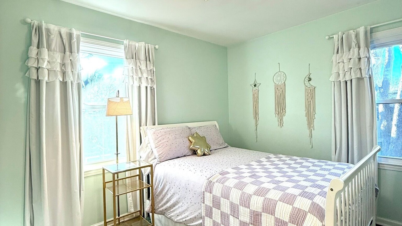 Photo of Bedroom in Prairie Village