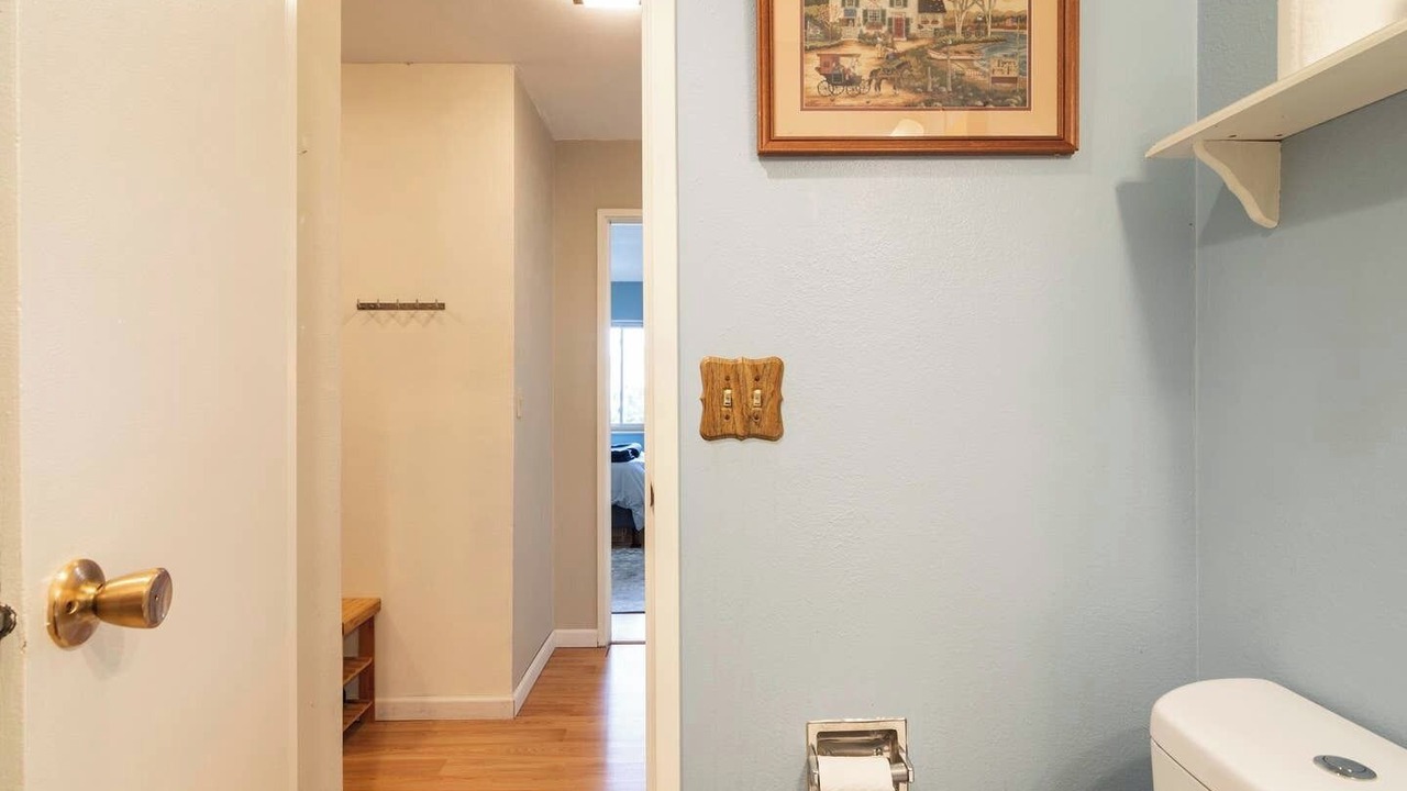 Photo of Bathroom in Glenwood Grove - North Iris