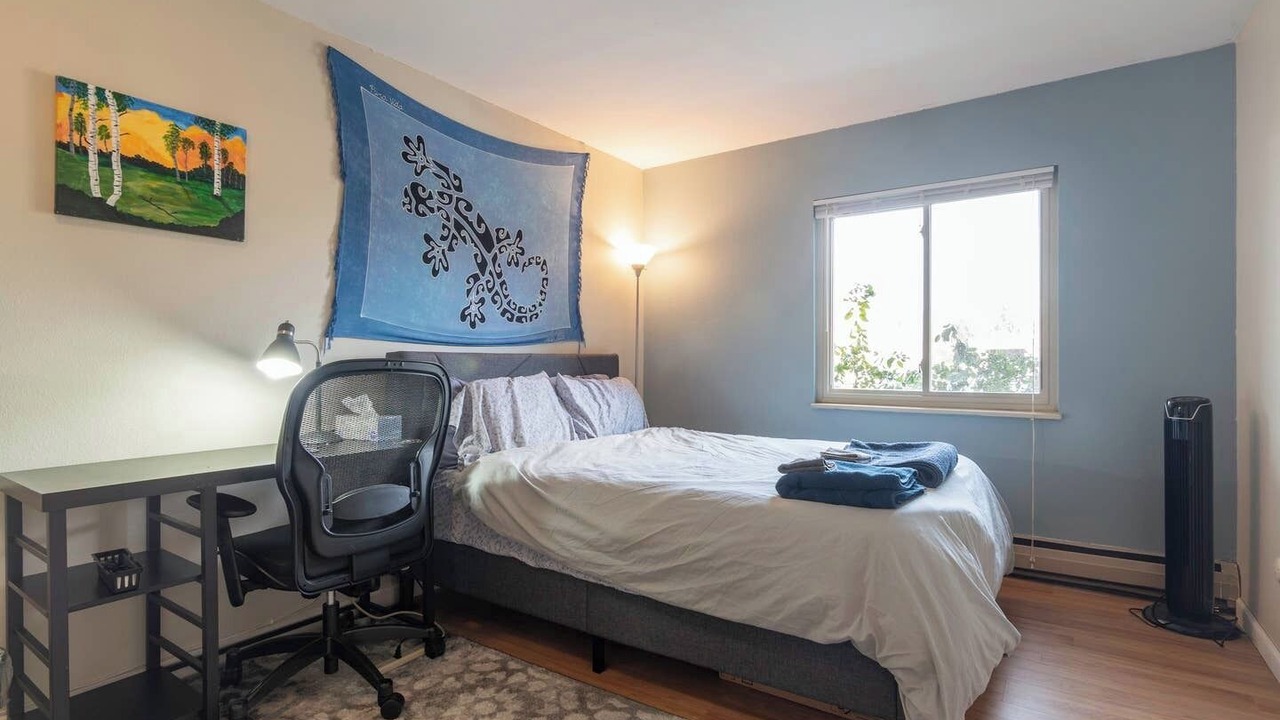 Photo of Bedroom in Glenwood Grove - North Iris